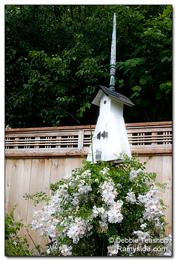 White birdhouse